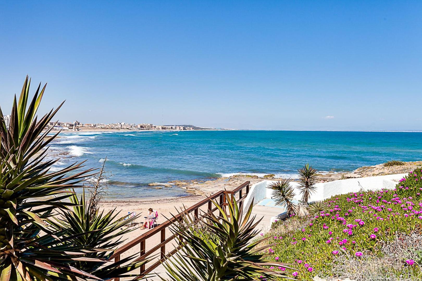 Miramar Magic Sea & Sunrise View Apartment Торевиеха Екстериор снимка